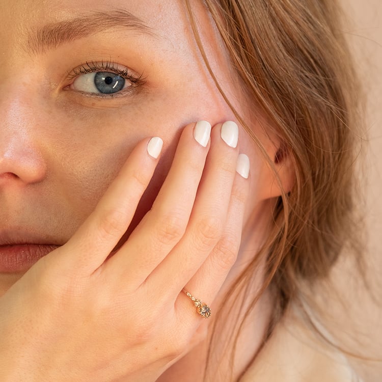 Zásnubní prsten se salt and pepper diamanty Willa 99157