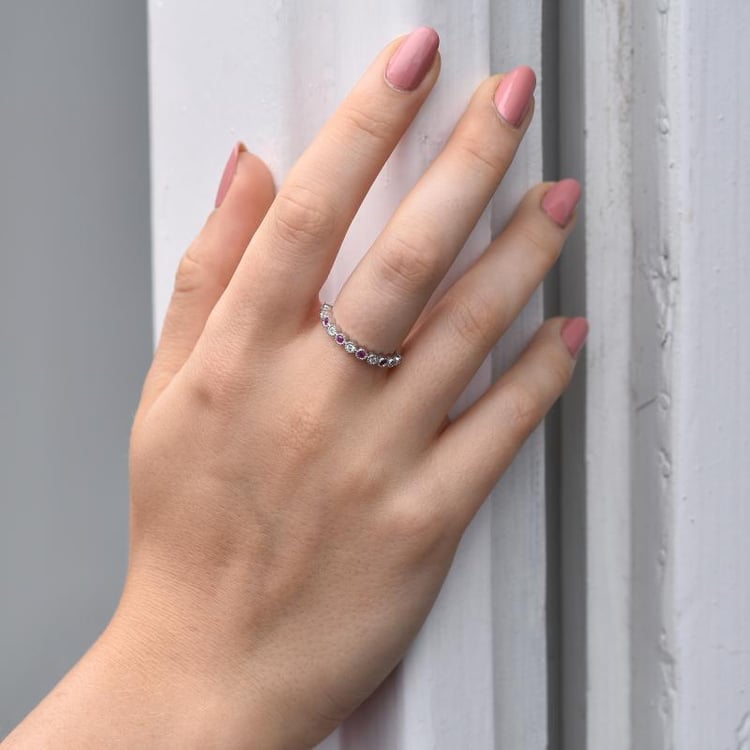 Eternity prsten s diamanty a rubíny 44862