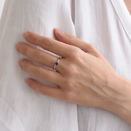 Zásnubní prsten s fialovým ametystem Lopa