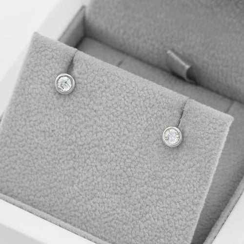 Náušnice s výběrem karátové váhy lab-grown diamantu Pavline