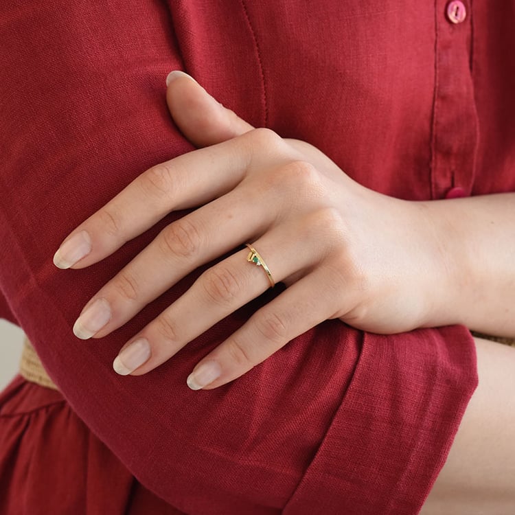 Drahokamový prsten ze zlata 82019