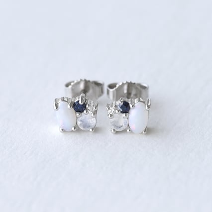 Zlaté cluster náušnice v minimalistickém stylu Leatrice