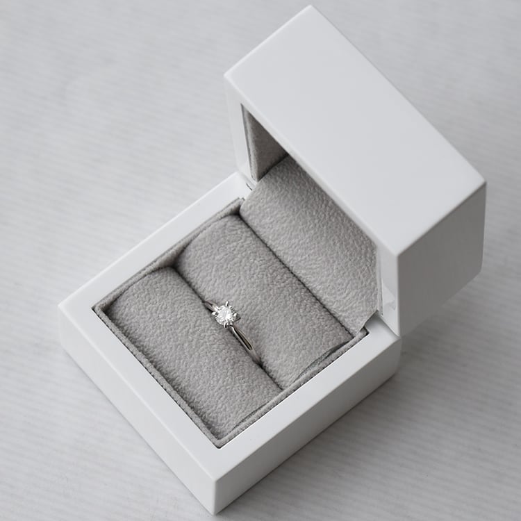 Zásnubní prsten z bílého zlata 72277