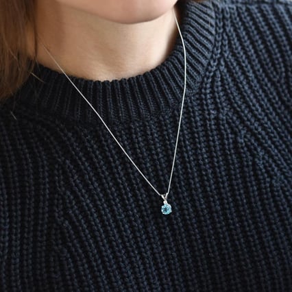 Zlatý přívěšek s topazem a diamantem Emolyna