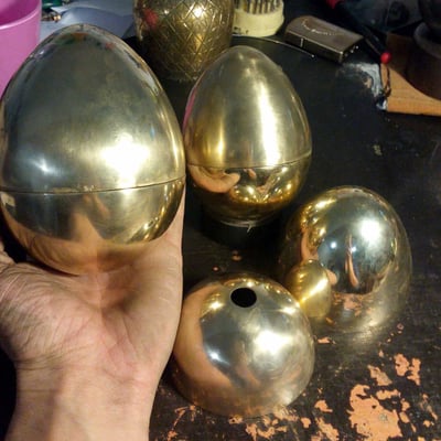 Zlaté vyleštěné vejce