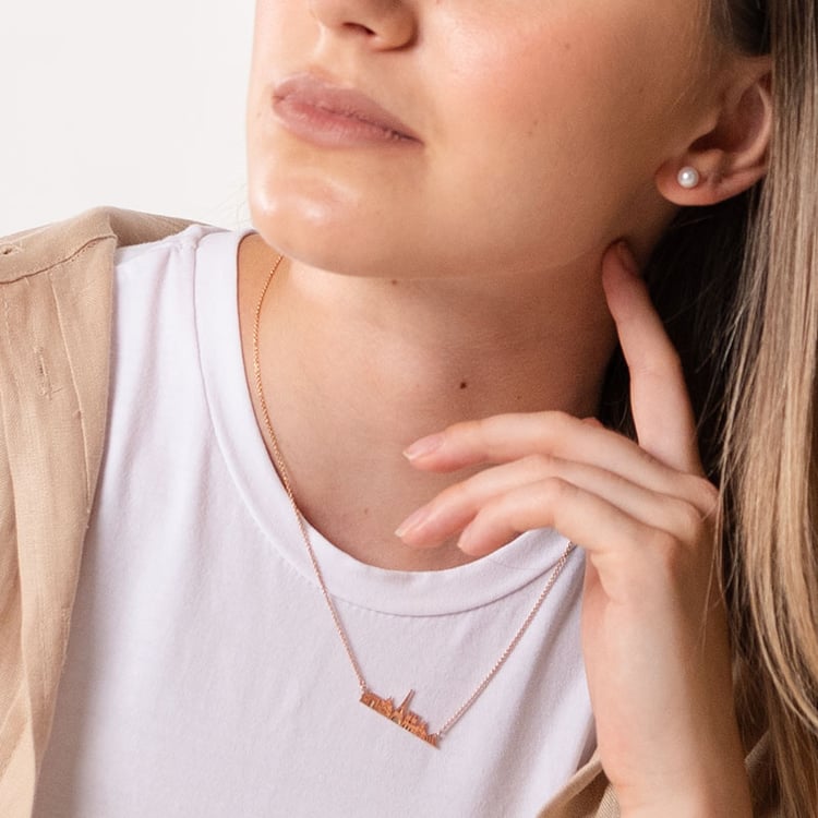 Zlatý či platinový náhrdelník města Paříž 107130