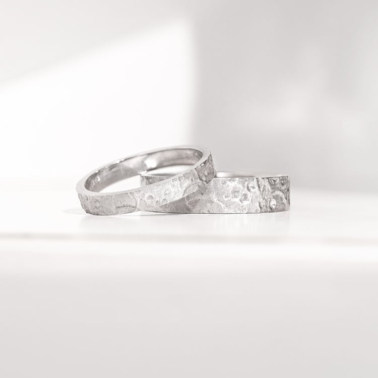 Snubní prsteny s atypickým povrchem Lays 155656