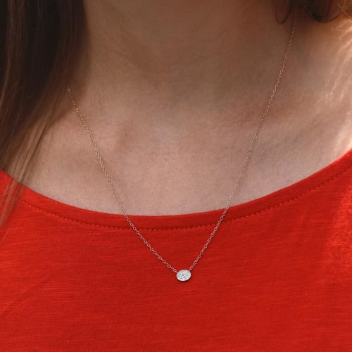 Oválný minimalistický náhrdelník s diamanty Vonnie