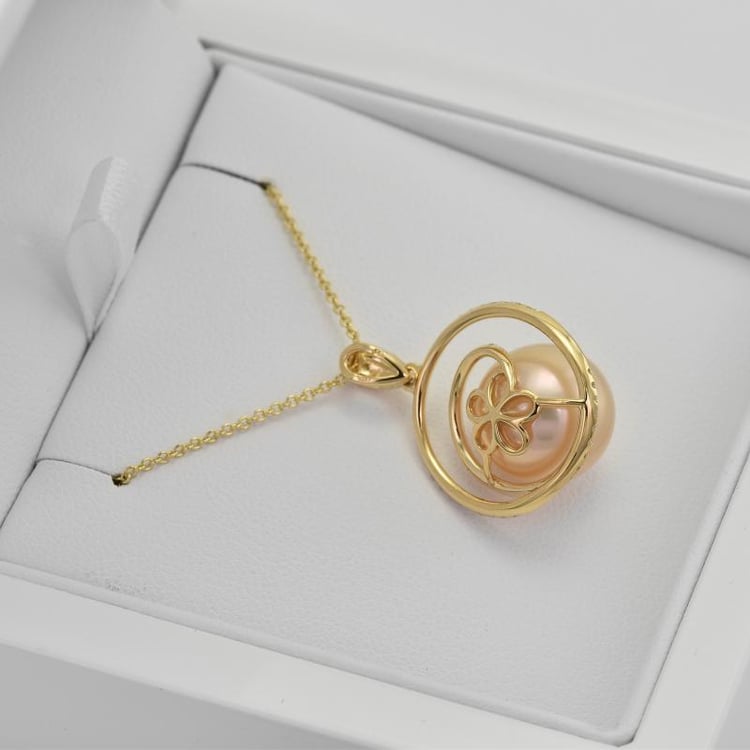 Perlový zlatý přívěsek 12882