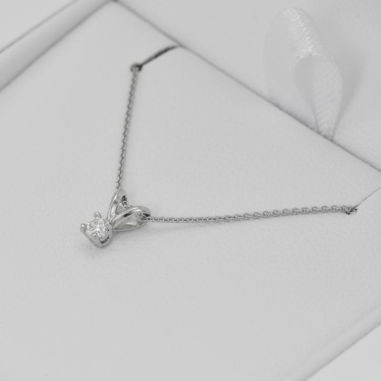 Náhrdelník s diamantem 36340