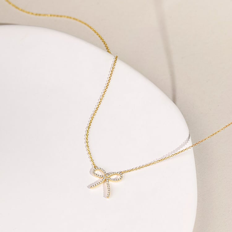 Mašlička v diamantovém náhrdelníku Jonina 153881