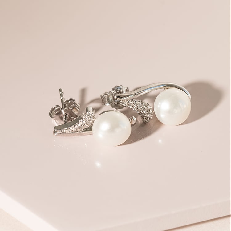 Stříbrné napichovací náušnice s perlou Lomina 119830