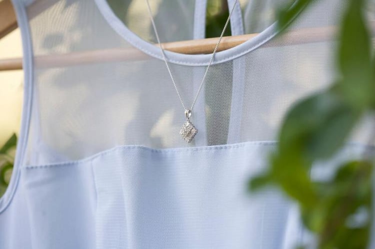 Zlatý náhrdelník s diamanty Edela 7378