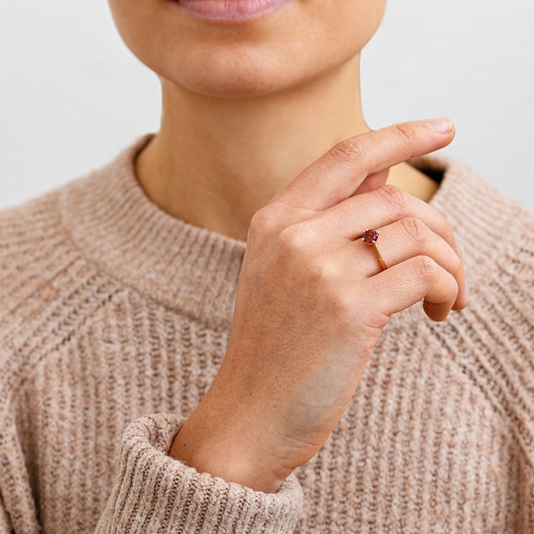 Zásnubní prsten s granátem Mahiya 133251