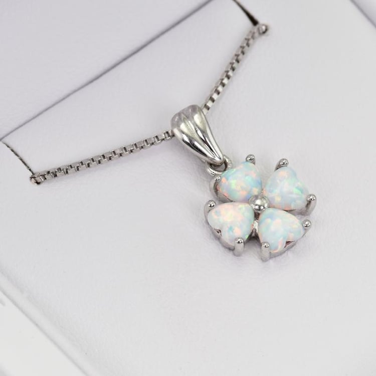 Stříbrný náhrdelník se čtyřlístkem z opálů Obelia 13625