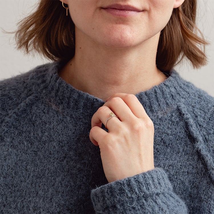 Zlatý prsten se žlutým emerald salt and pepper diamantem Olson 132788