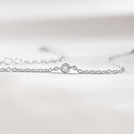 Stříbrný minimalistický náramek s diamantem Bonato