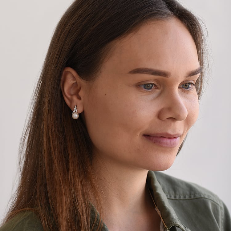 Stříbrné náušnice s perlami 61318