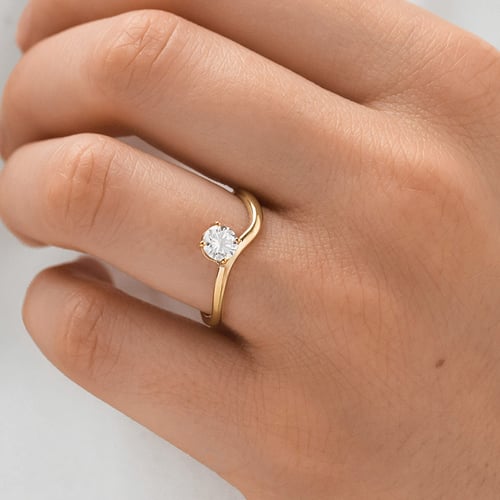 Zásnubní prsten s diamantem Lyra