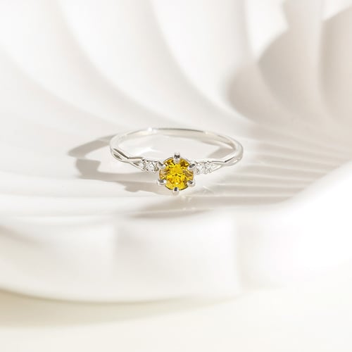 Zásnubní prsten ze zlata s 0.36ct IGI certifikovaným lab-grown diamantem Mileva