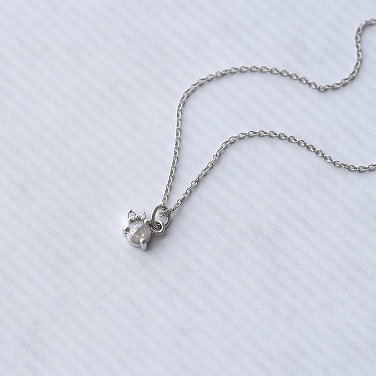 Náhrdelník s diamantem 69187