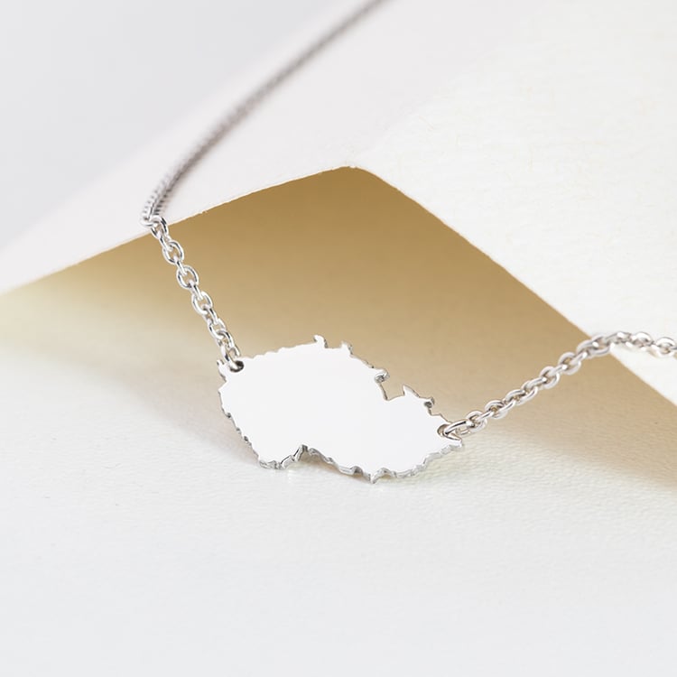 Stříbrný náhrdelník Česká republika 147757