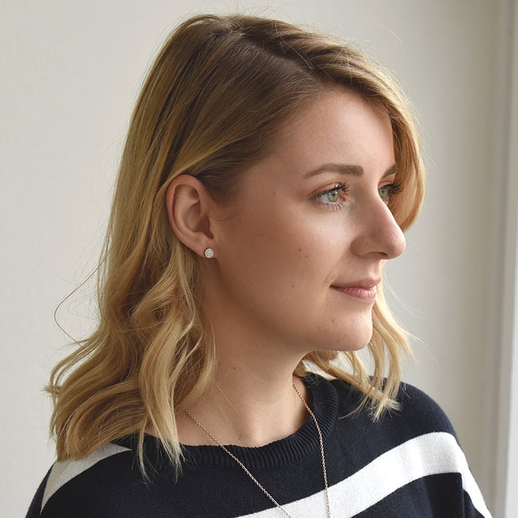 Minimalistické náušnice s opály 72133