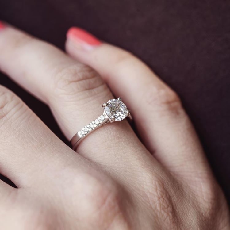 Platinový zásnubní prsten 11828