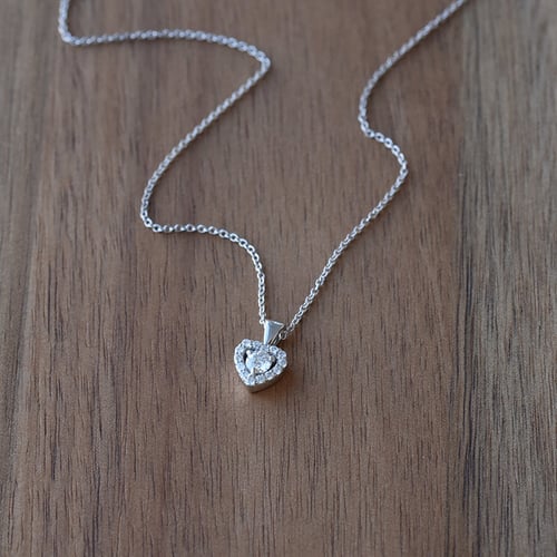 Přívěsek s diamantovým halo srdcem Delma
