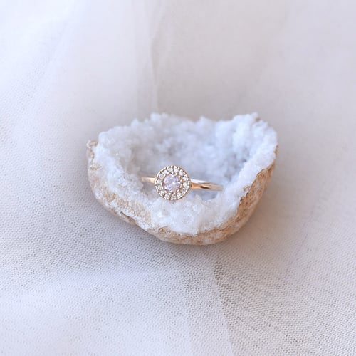 Zlatý zásnubní prsten s morganitem a diamanty Tafne