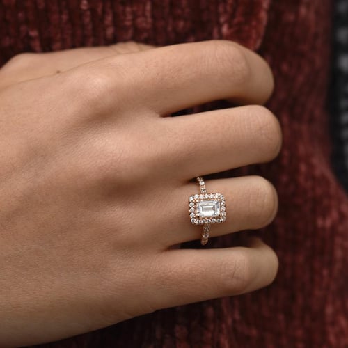 Zásnubní prsten s emerald diamantem Bina