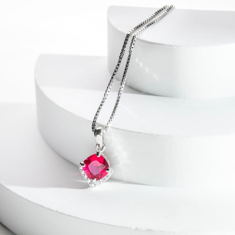 Stříbrný přívěsek se simulovaným rubínem Augustin 165659