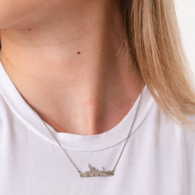 Stříbrný náhrdelník města Berlín 107107