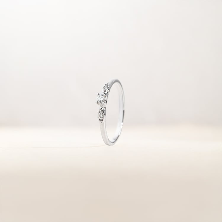 Prsten s postranními diamanty Klemen 146601