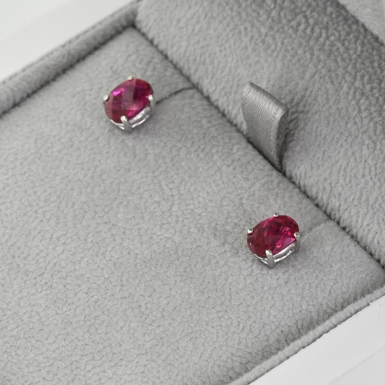 Zlaté náušnice s oválnými rubíny 38809