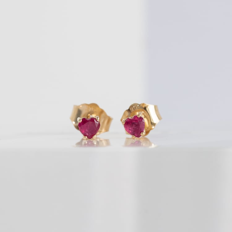 Náušnice s rubínovými srdíčky Eveleen 124543