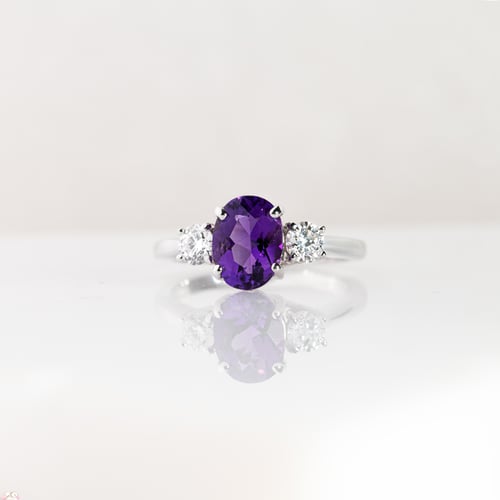 Zásnubní prsten s ametystem a lab-grown diamanty Brink