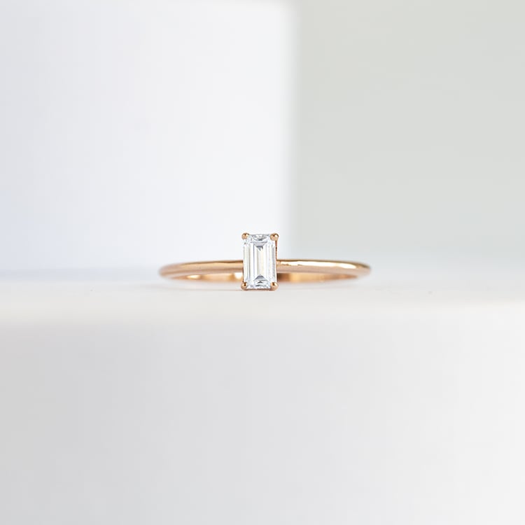 Zásnubní prsten s emerald diamantem Olson 144232