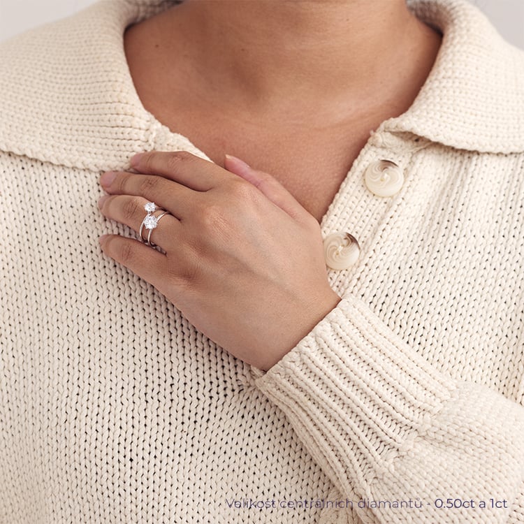 Zdobený zásnubní prsten s diamanty Donia 129185