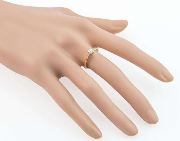 Zlatý zásnubní prsten 4077