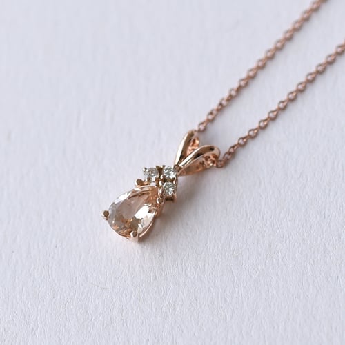 Zlatá sada šperků s pear morganity a diamanty Rainija