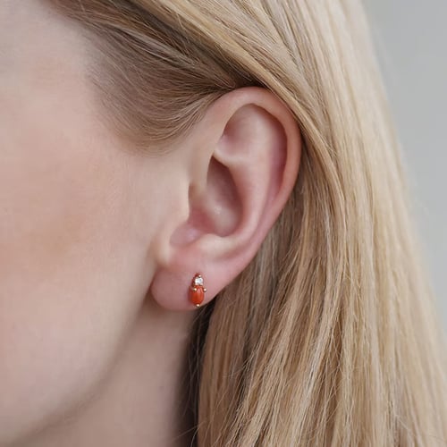 Zlatá piercing náušnice s korálem a diamantem Herve