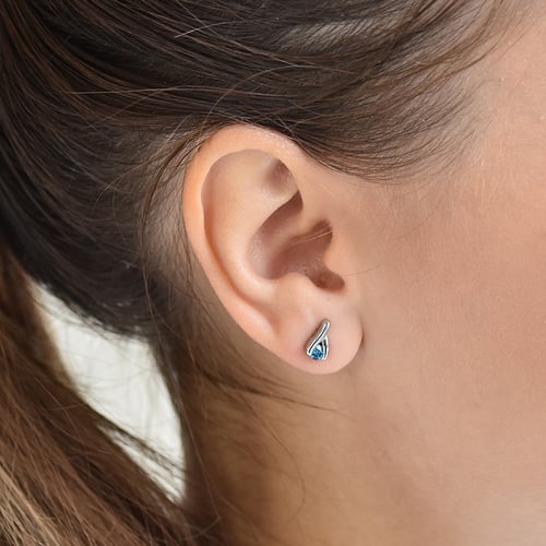 Jemné náušnice s modrými diamanty Fox