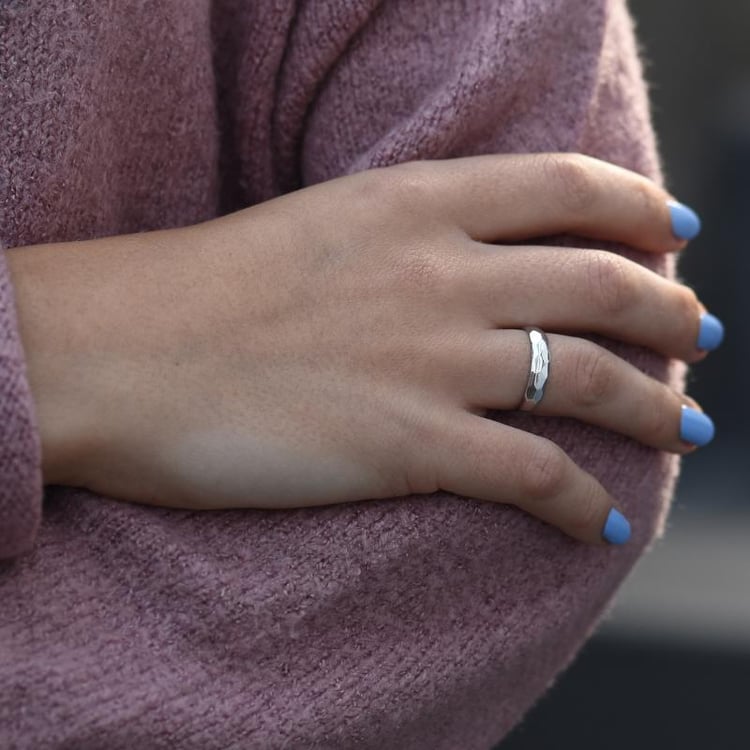 Snubní tepané prsteny ze zlata 49821