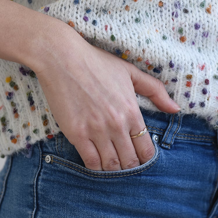 Zlatý romantický prsten s diamanty 62197