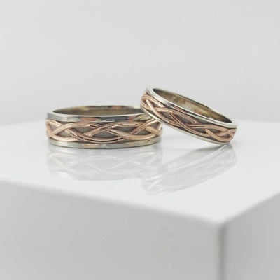 Snubní prsteny s ozdobnými pletenci