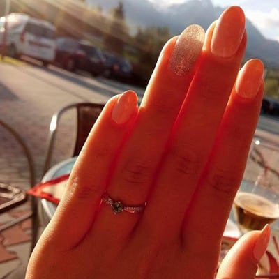 Zásnubní prsten s diamantem