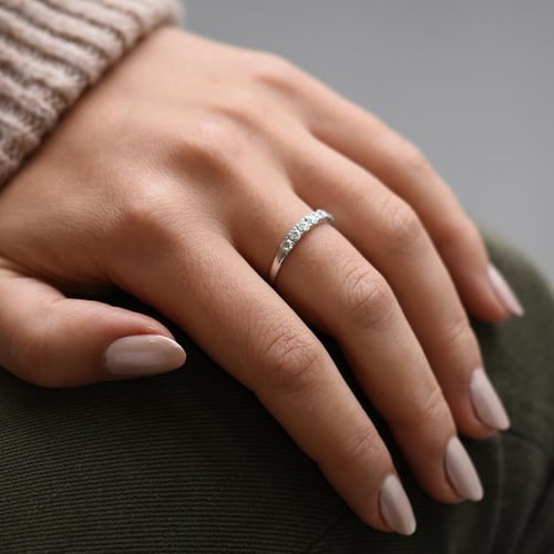 Zlatý eternity prsten s lab-grown diamanty Madar