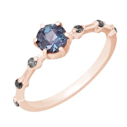 Prsten s alexandritem a postranními salt and pepper diamanty Imelda