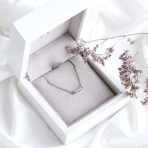 Minimalistický náramek se třemi diamanty Ohana
